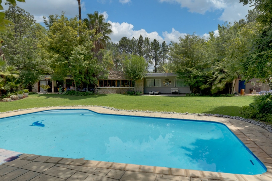 16 Bedroom Property for Sale in Beverley Gauteng