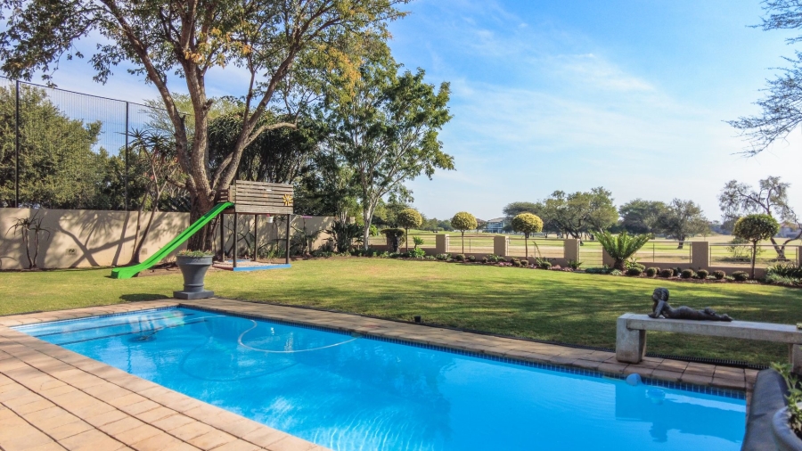 5 Bedroom Property for Sale in Pebble Rock Golf Village Gauteng