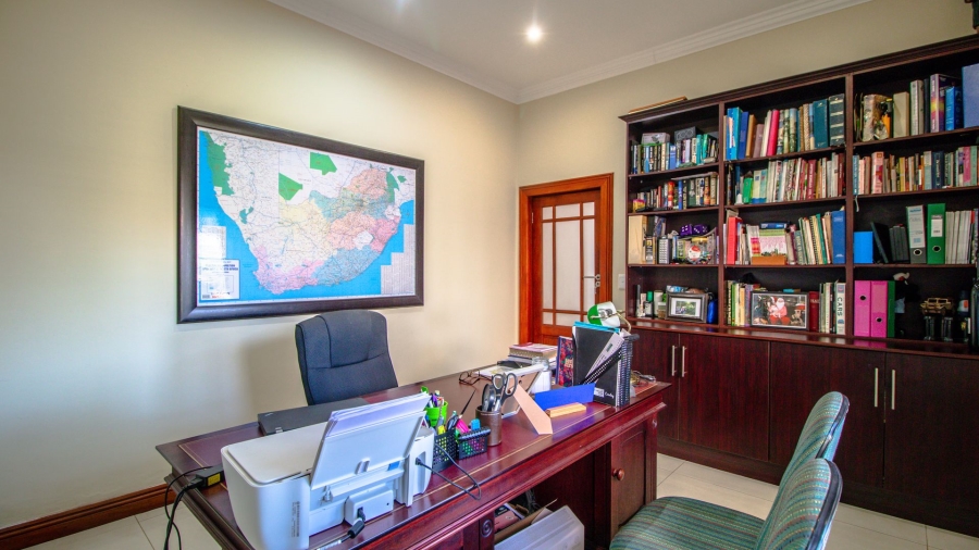 5 Bedroom Property for Sale in Pebble Rock Golf Village Gauteng
