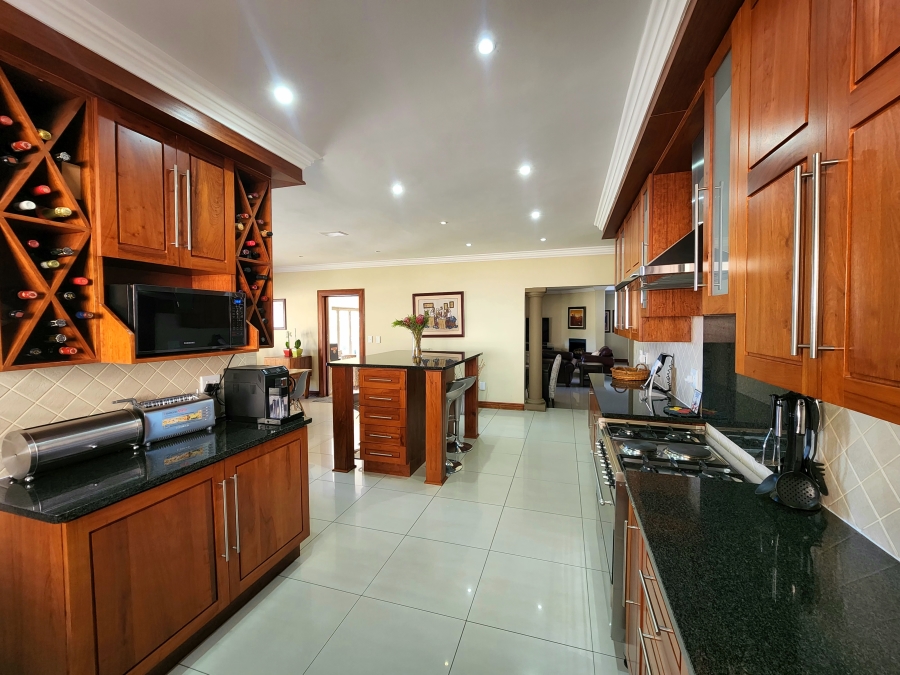 5 Bedroom Property for Sale in Pebble Rock Golf Village Gauteng