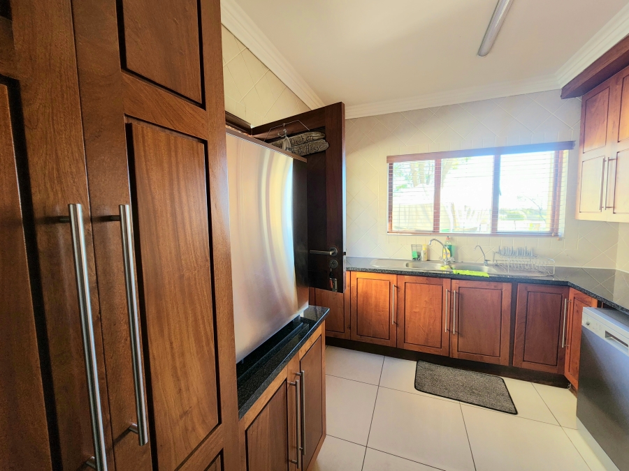 5 Bedroom Property for Sale in Pebble Rock Golf Village Gauteng