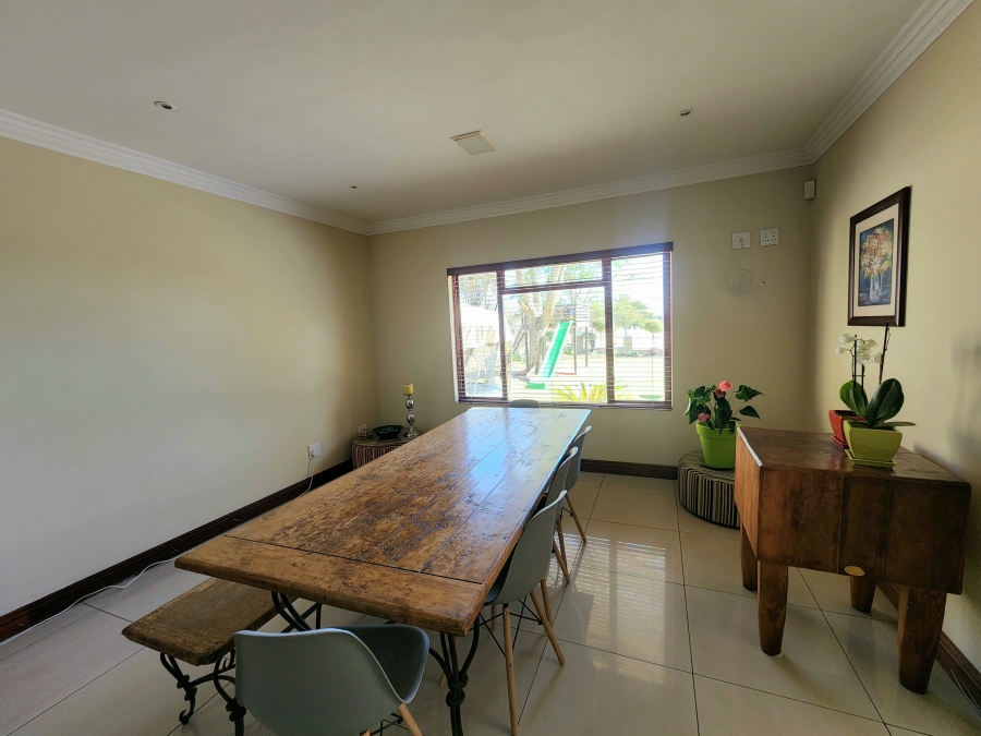 5 Bedroom Property for Sale in Pebble Rock Golf Village Gauteng