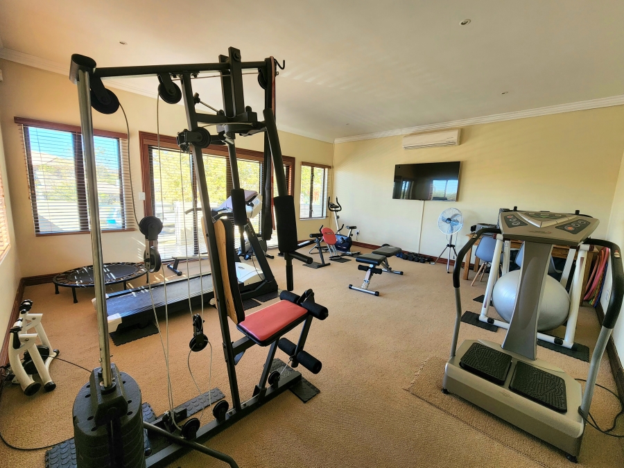 5 Bedroom Property for Sale in Pebble Rock Golf Village Gauteng