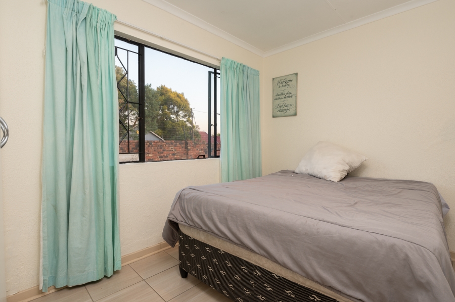 3 Bedroom Property for Sale in Brackendowns Gauteng