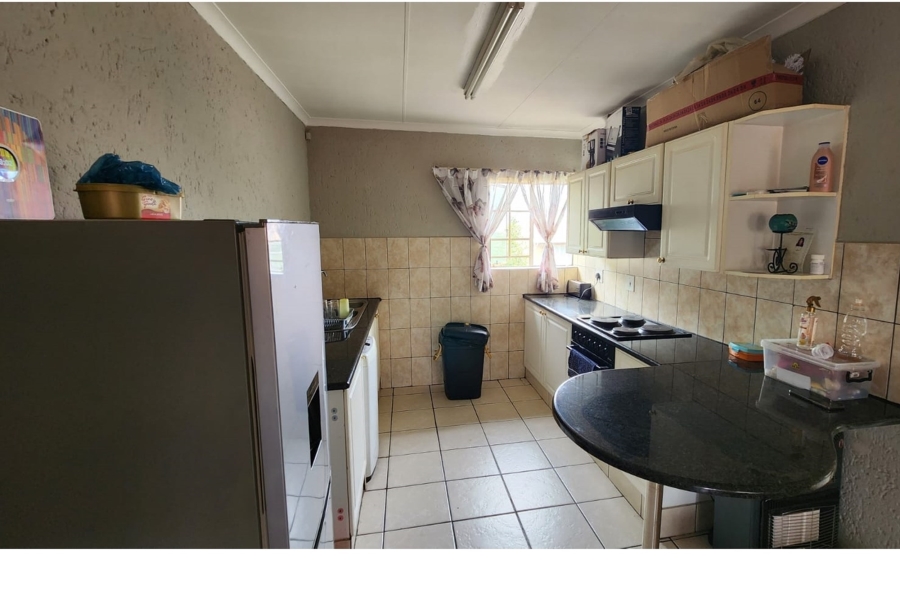 2 Bedroom Property for Sale in Kenleaf Gauteng