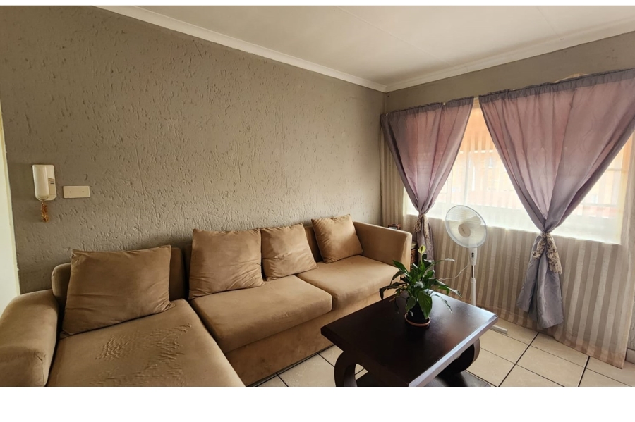 2 Bedroom Property for Sale in Kenleaf Gauteng