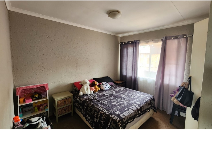 2 Bedroom Property for Sale in Kenleaf Gauteng