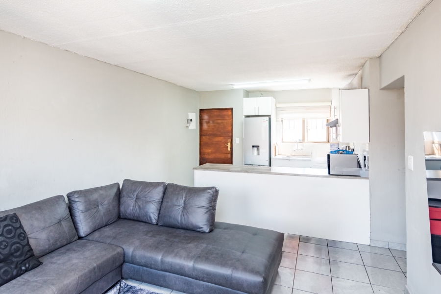 2 Bedroom Property for Sale in Weltevreden Park Gauteng