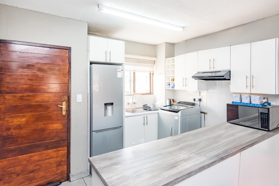 2 Bedroom Property for Sale in Weltevreden Park Gauteng
