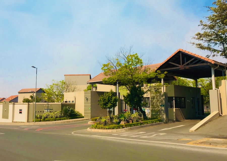 To Let 2 Bedroom Property for Rent in Broadacres Gauteng