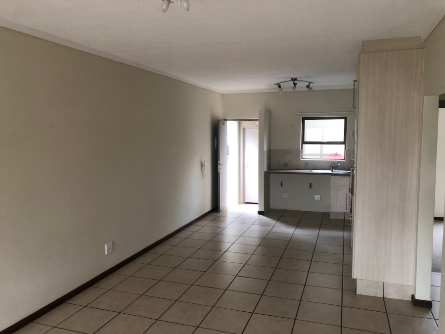 To Let 2 Bedroom Property for Rent in Broadacres Gauteng