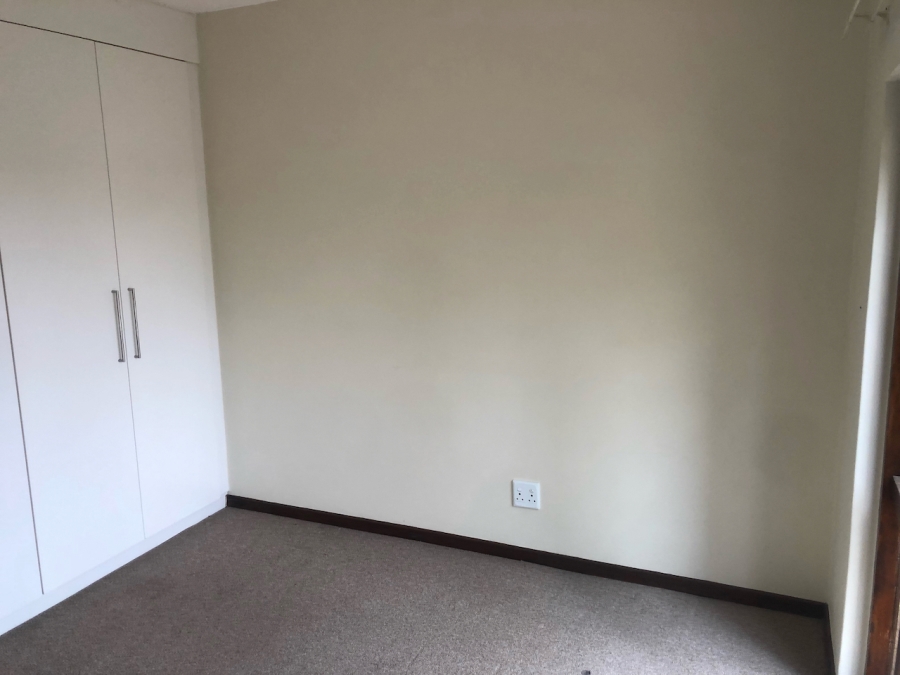 To Let 2 Bedroom Property for Rent in Broadacres Gauteng