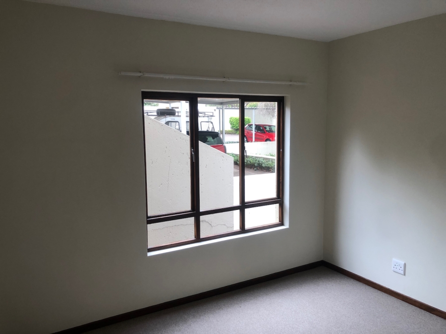 To Let 2 Bedroom Property for Rent in Broadacres Gauteng