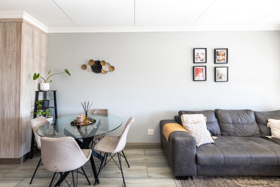 2 Bedroom Property for Sale in Broadacres Gauteng