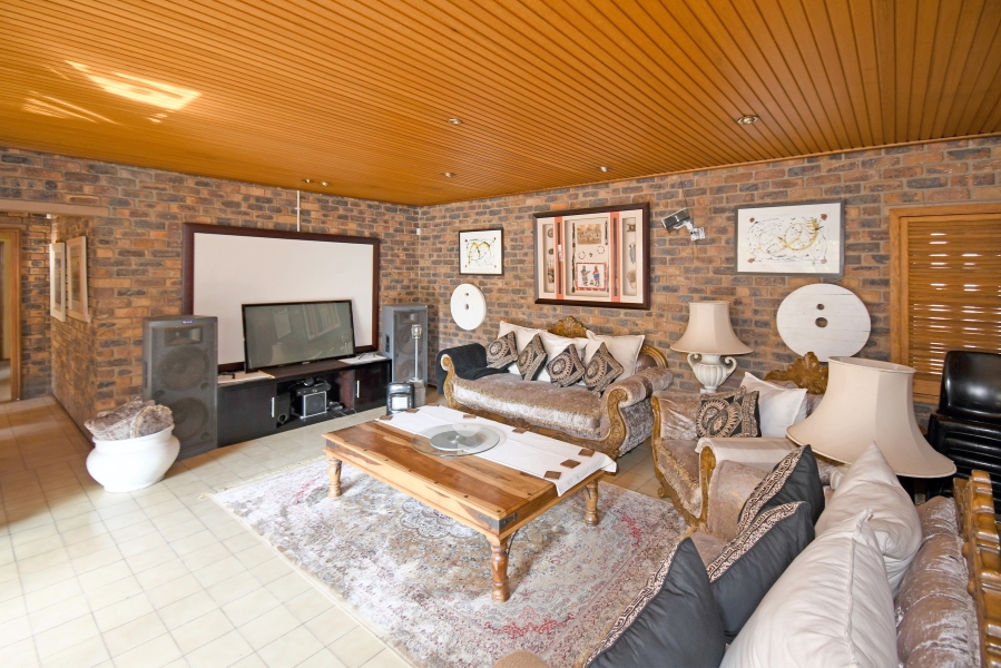 3 Bedroom Property for Sale in Orange Grove Gauteng