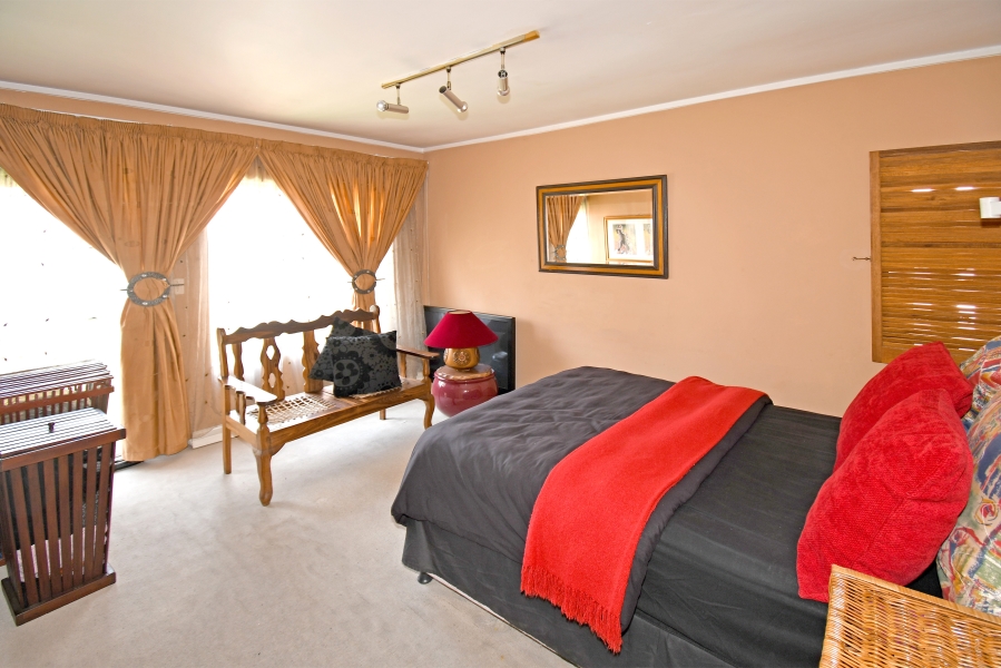 3 Bedroom Property for Sale in Orange Grove Gauteng