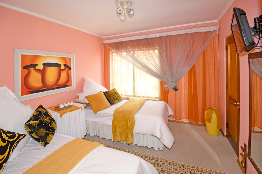 3 Bedroom Property for Sale in Orange Grove Gauteng