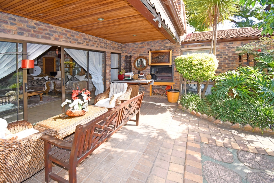3 Bedroom Property for Sale in Orange Grove Gauteng