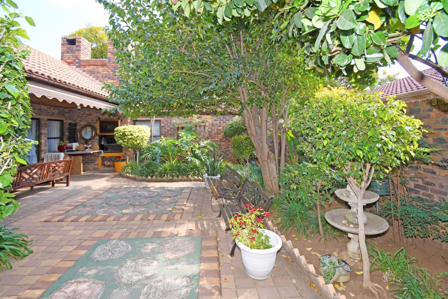 3 Bedroom Property for Sale in Orange Grove Gauteng