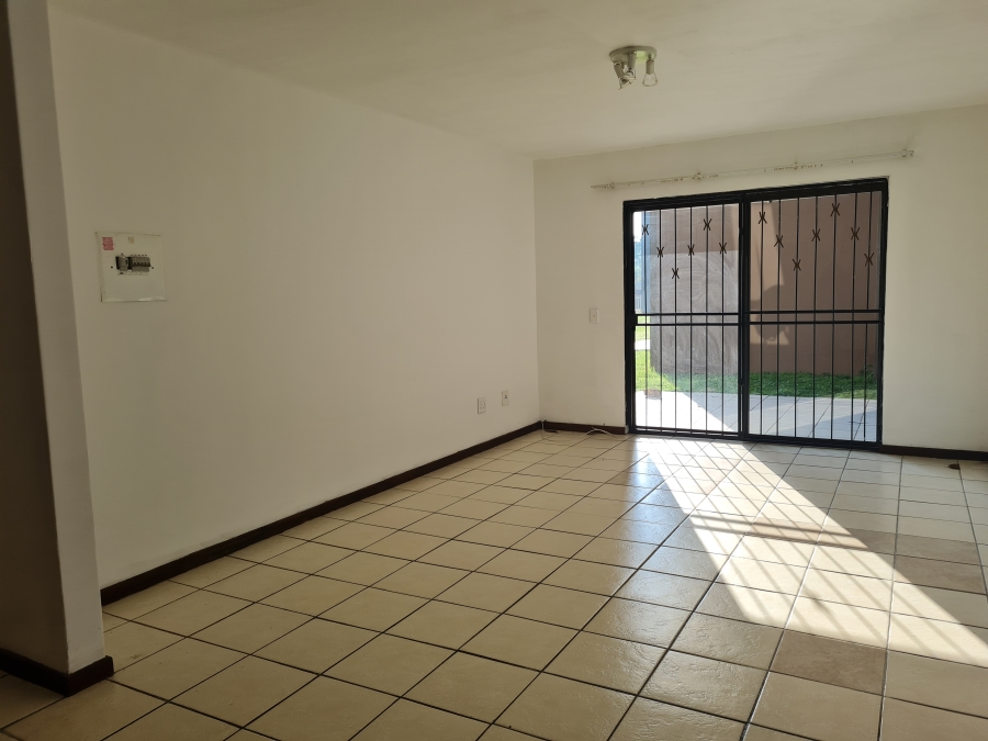 To Let 2 Bedroom Property for Rent in Glen Lauriston Gauteng