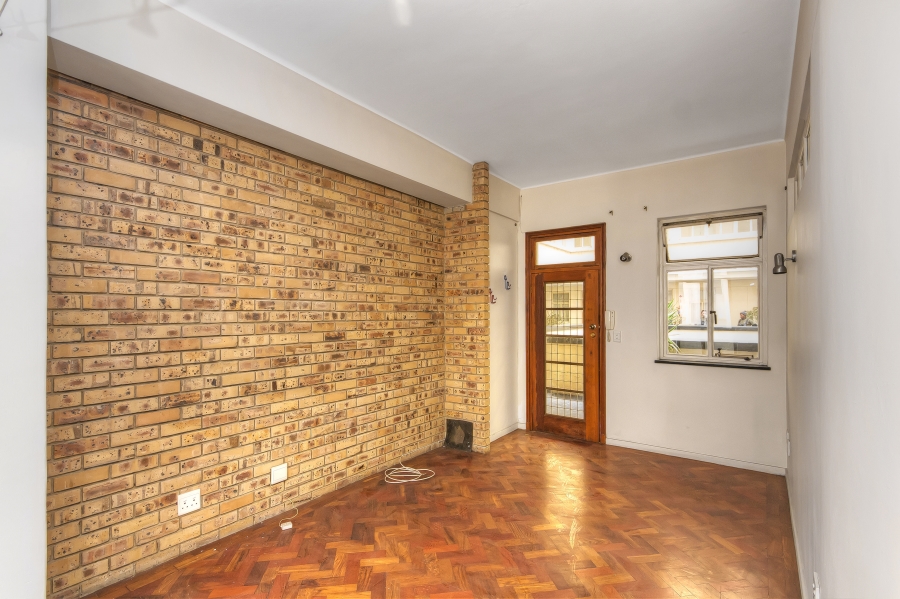 2 Bedroom Property for Sale in Johannesburg Central Gauteng