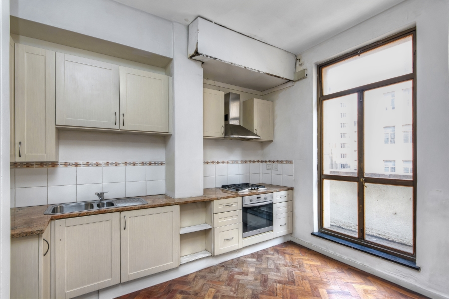 2 Bedroom Property for Sale in Johannesburg Central Gauteng