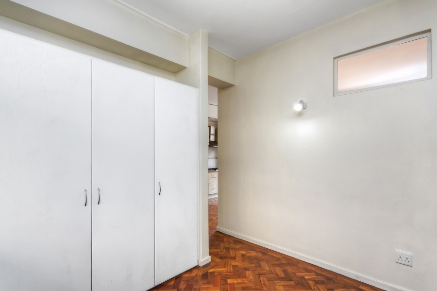 2 Bedroom Property for Sale in Johannesburg Central Gauteng