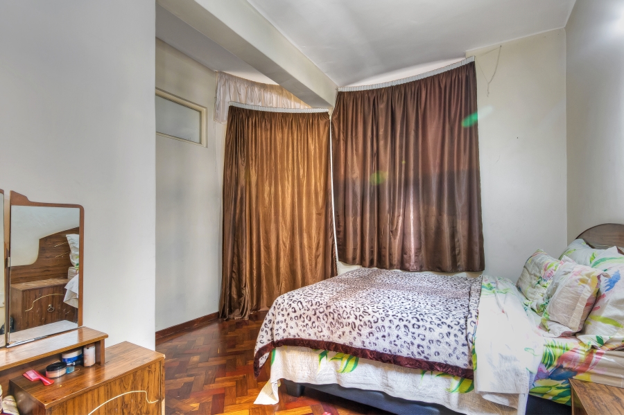 2 Bedroom Property for Sale in Johannesburg Central Gauteng