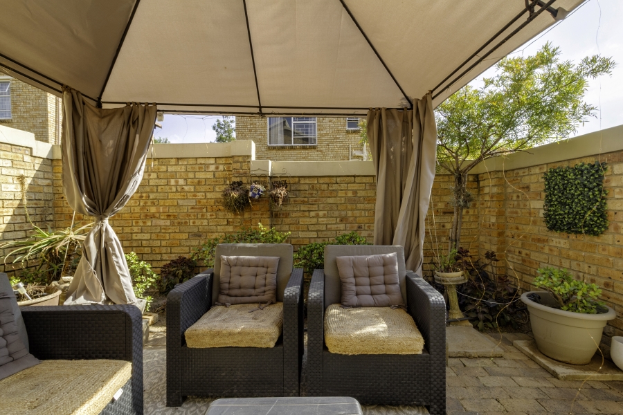3 Bedroom Property for Sale in Wilgeheuwel Gauteng