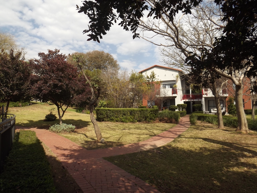 To Let 2 Bedroom Property for Rent in Jackal Creek Golf Estate Gauteng