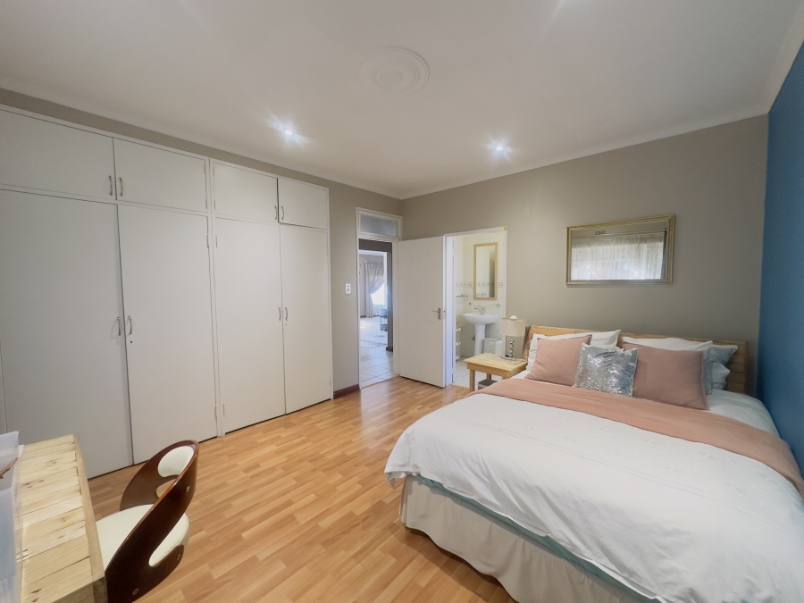 3 Bedroom Property for Sale in South Crest Gauteng