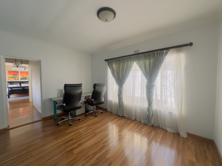 3 Bedroom Property for Sale in South Crest Gauteng