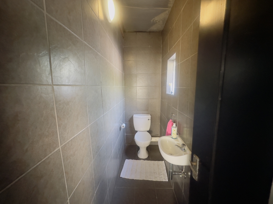 3 Bedroom Property for Sale in South Crest Gauteng