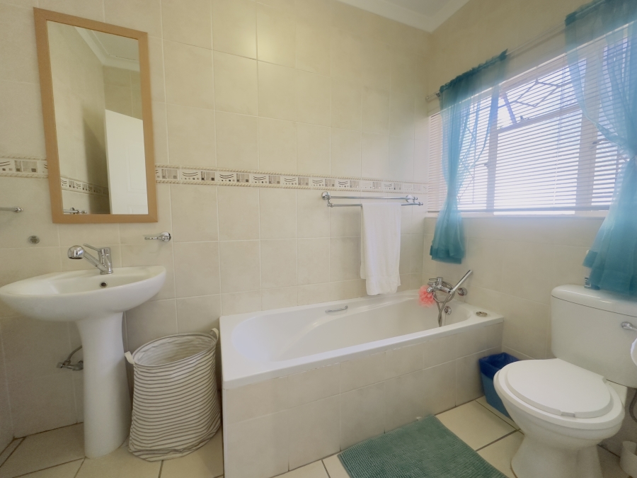 3 Bedroom Property for Sale in South Crest Gauteng