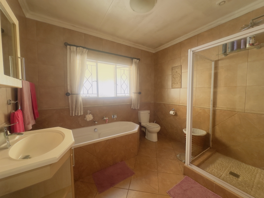 3 Bedroom Property for Sale in South Crest Gauteng