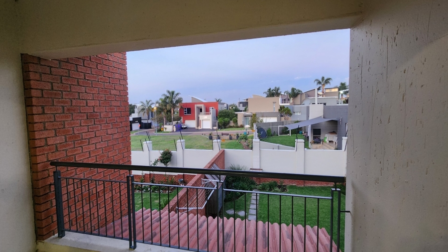 To Let 2 Bedroom Property for Rent in Greenstone Hill Gauteng