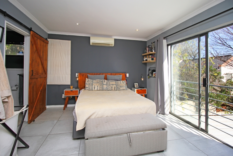 To Let 2 Bedroom Property for Rent in Bryanston Gauteng