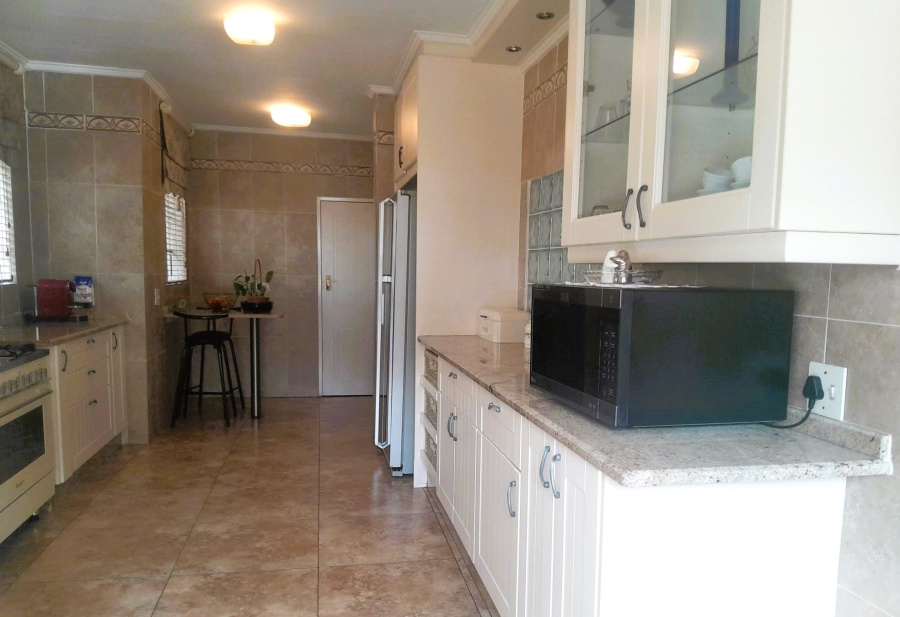 3 Bedroom Property for Sale in Glen Austin Gauteng