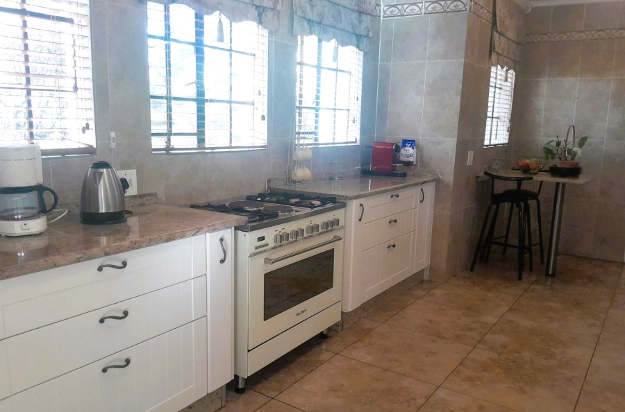 3 Bedroom Property for Sale in Glen Austin Gauteng