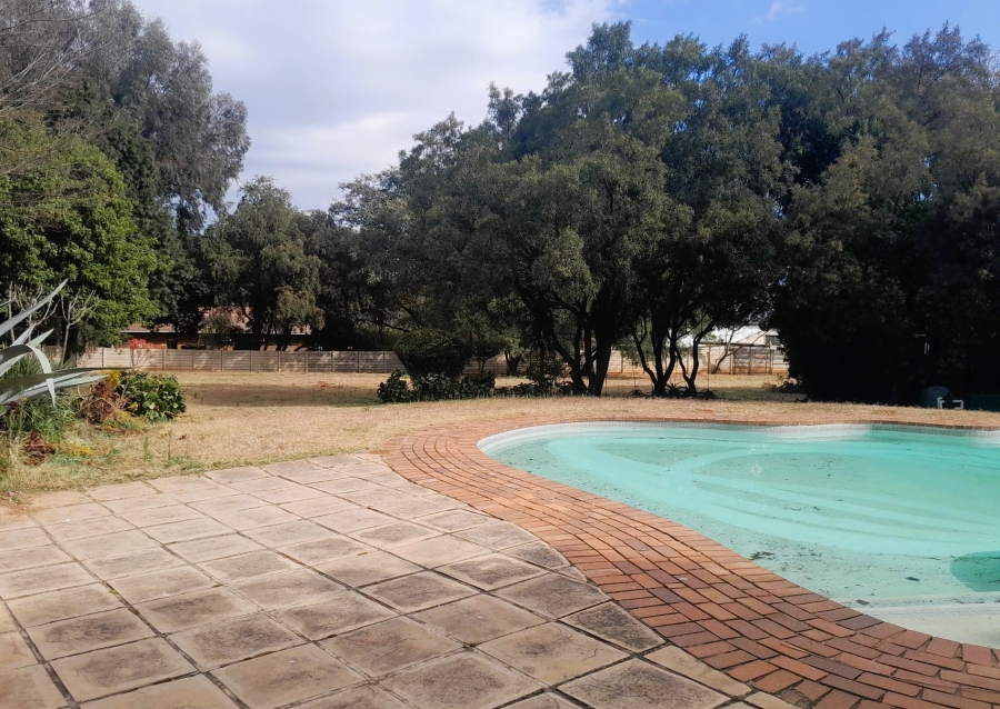 3 Bedroom Property for Sale in Glen Austin Gauteng