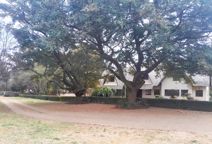 3 Bedroom Property for Sale in Glen Austin Gauteng