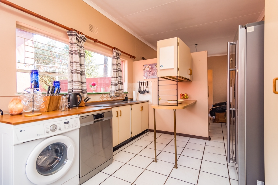 3 Bedroom Property for Sale in Breaunanda Gauteng