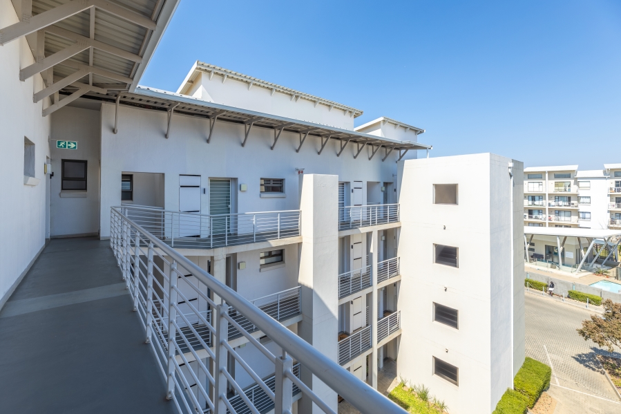 1 Bedroom Property for Sale in Broadacres Gauteng