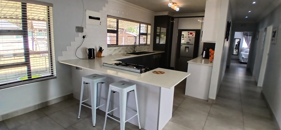 3 Bedroom Property for Sale in Raceview Gauteng