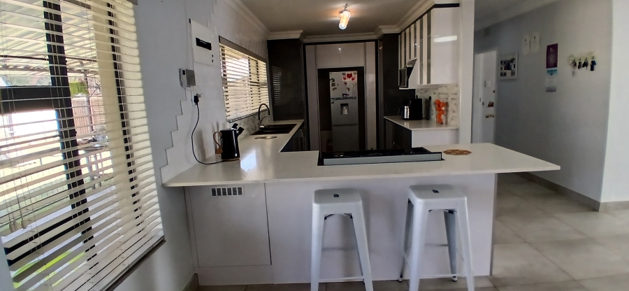 3 Bedroom Property for Sale in Raceview Gauteng