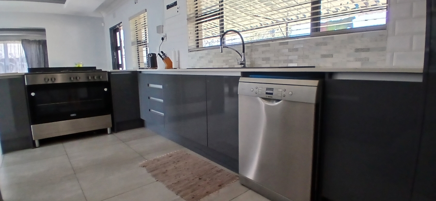 3 Bedroom Property for Sale in Raceview Gauteng