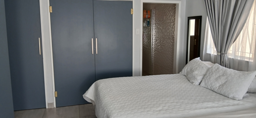 3 Bedroom Property for Sale in Raceview Gauteng