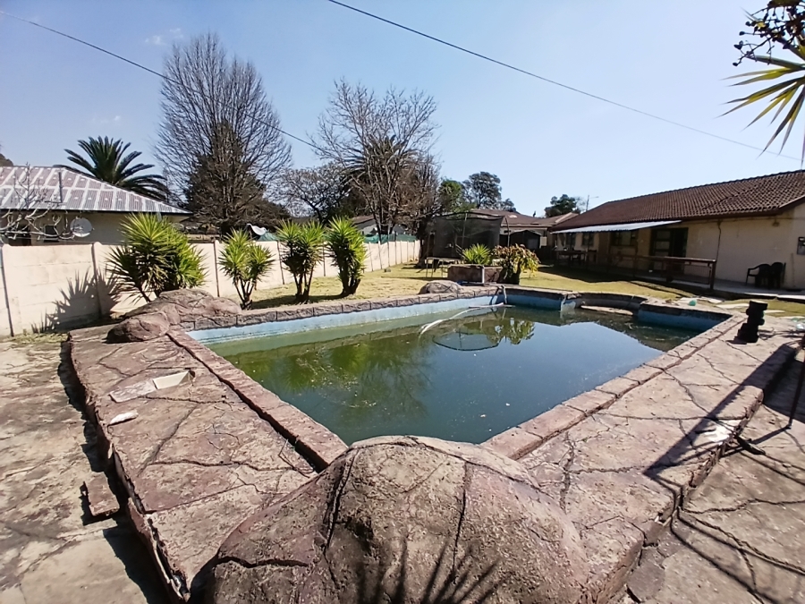 3 Bedroom Property for Sale in Raceview Gauteng