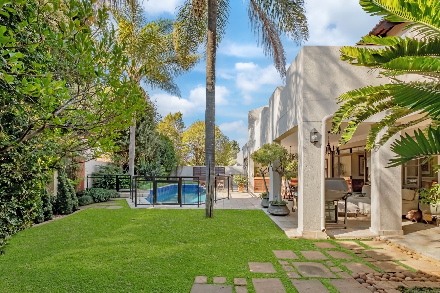 5 Bedroom Property for Sale in Strathavon Gauteng