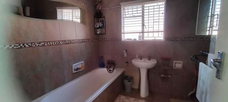 3 Bedroom Property for Sale in Florida Gauteng